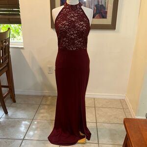 Rephyllis Elegant Burgundy Lace Halter Gown Size Large